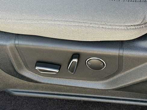 Used 2018 Ford F150 XLT w/ Equipment Group 302A Luxury image 25