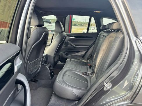 Used 2017 BMW X1 sDrive28i image 10
