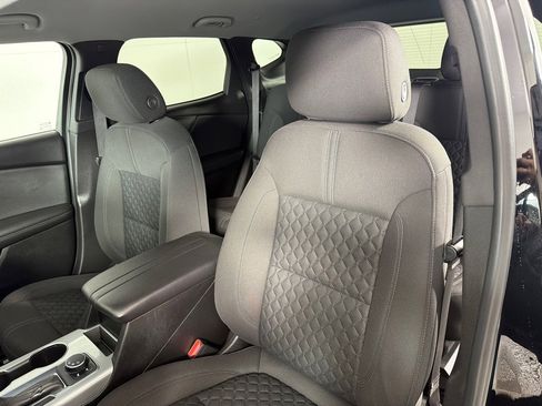 Used 2022 Chevrolet Blazer LT image 12