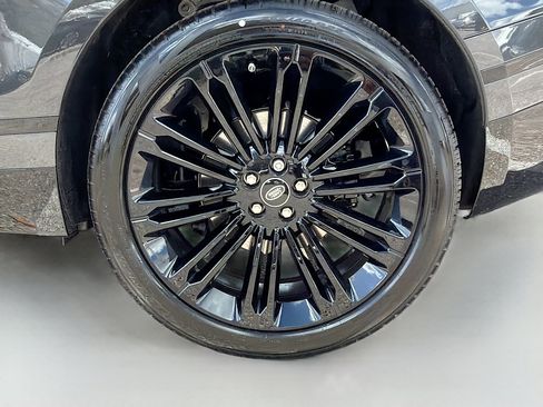 New 2026 Land Rover Range Rover Velar Dynamic SE image 42