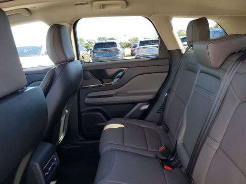 New 2026 Lincoln Corsair Grand Touring AWD/4WD image 11