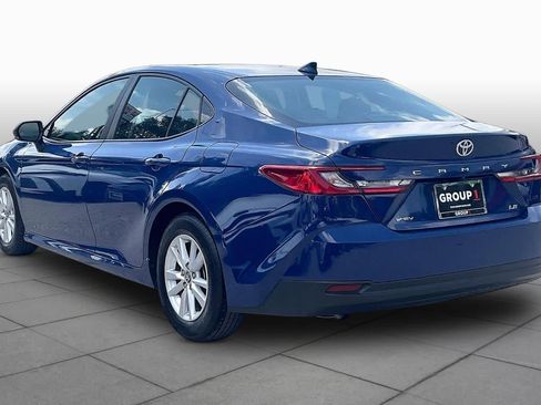Used 2025 Toyota Camry LE image 11