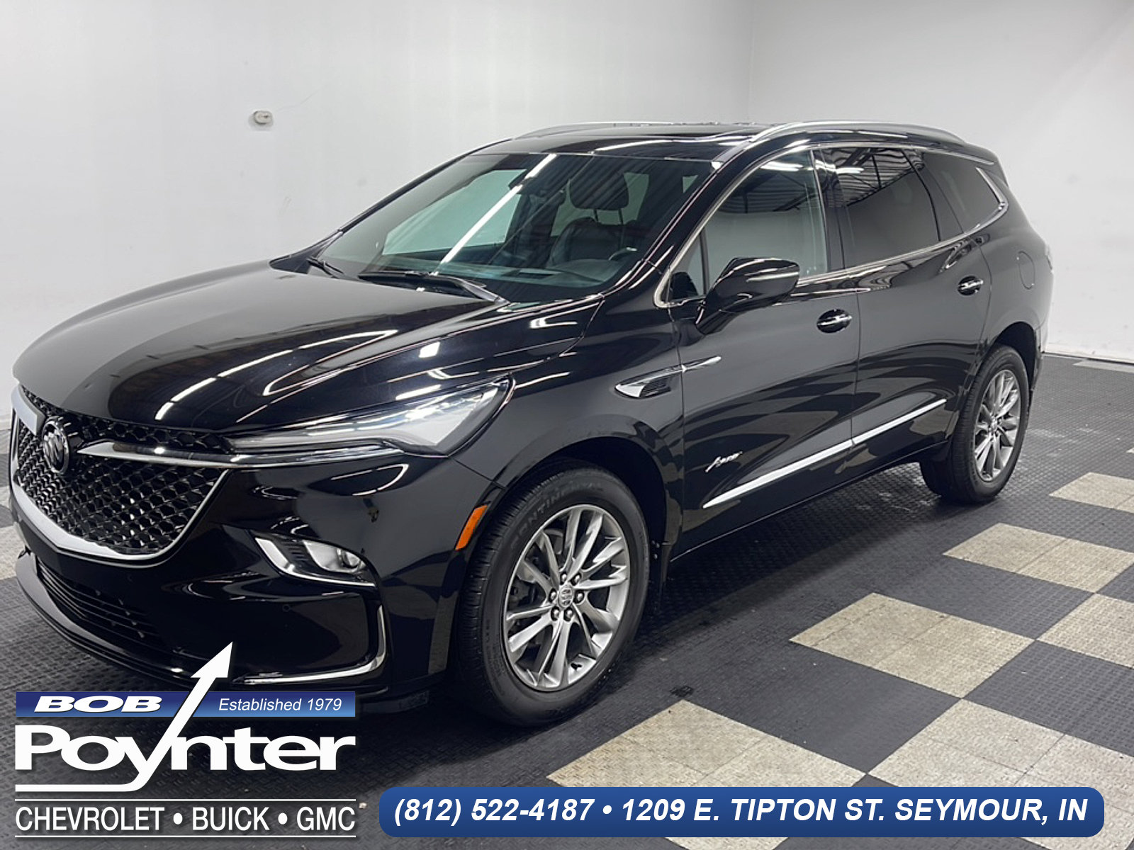 Used 2024 Buick Enclave Avenir AWD/4WD image 1