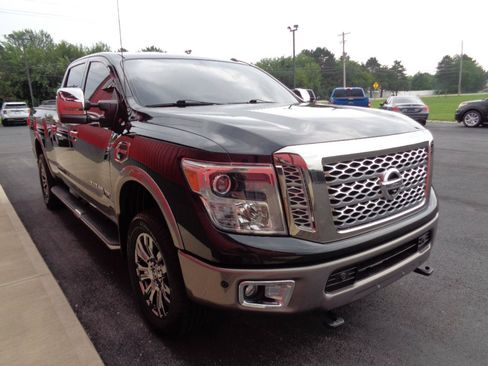 Used 2016 Nissan Titan Platinum Reserve AWD/4WD image 4