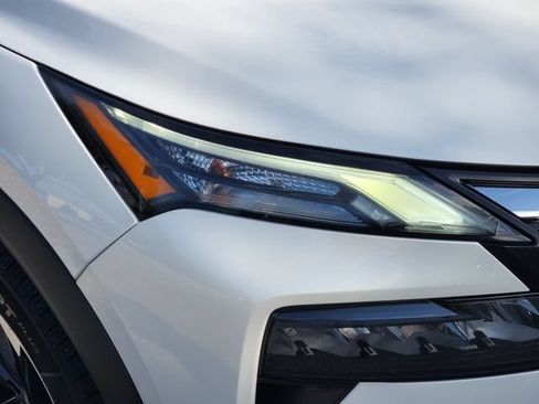 Used 2024 Nissan Rogue SV FWD image 10