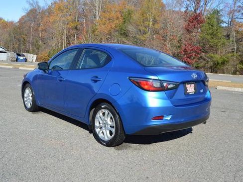 Used 2017 Toyota Yaris iA image 6