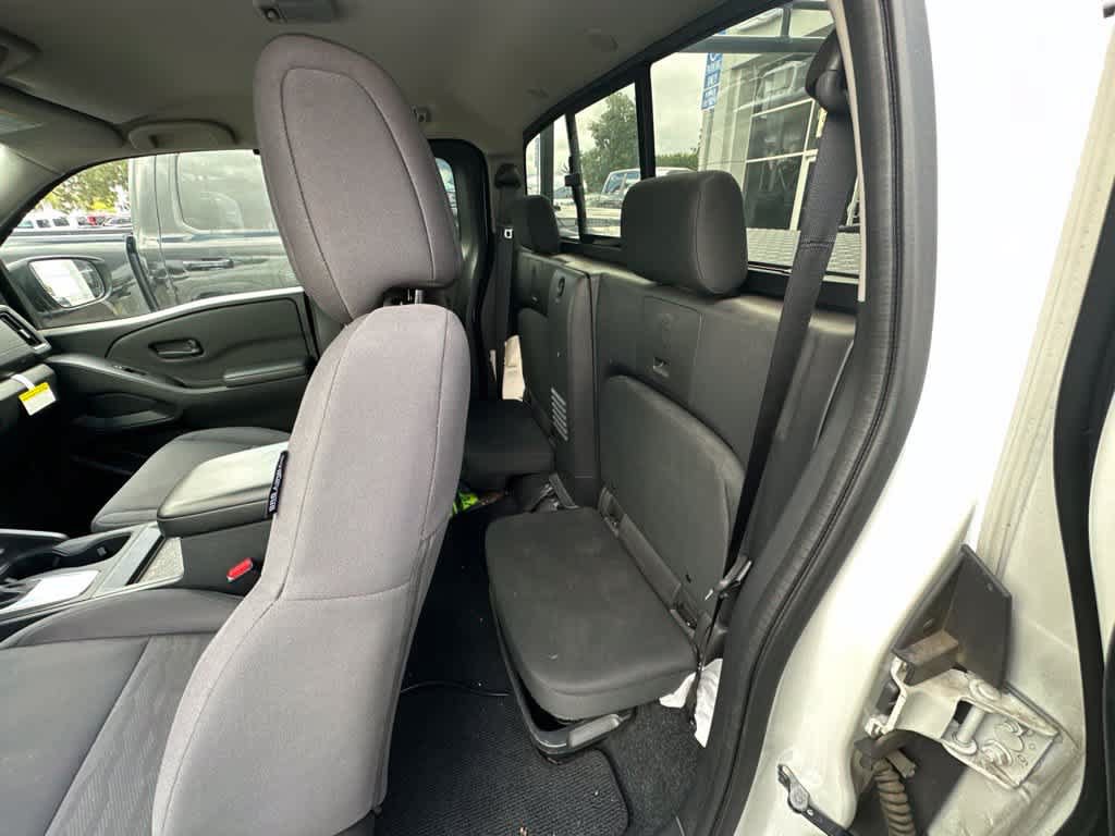 Used 2025 Nissan Frontier S w/ S Utility Package RWD image 8