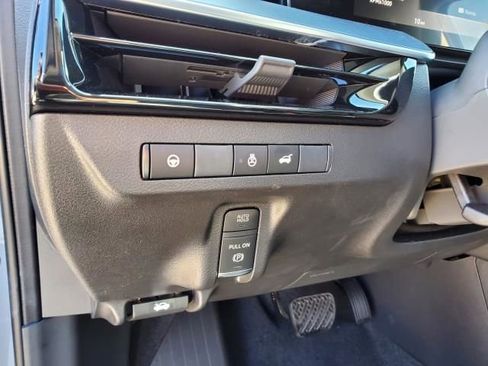 New 2025 Nissan Murano SL image 16