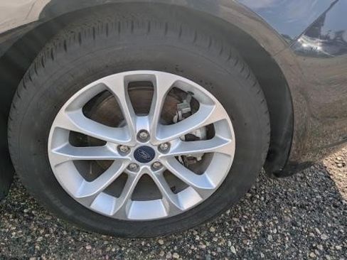 Used 2019 Ford Fusion SE FWD image 23