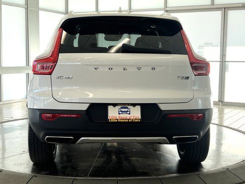Used 2019 Volvo XC40 T5 Inscription image 6