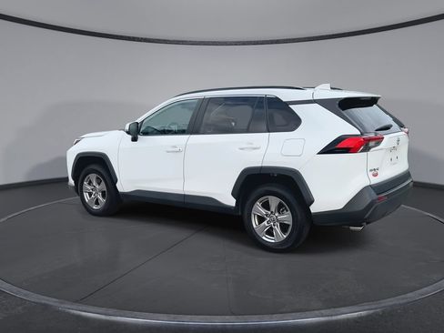 Used 2023 Toyota RAV4 XLE w/ Convenience Package FWD image 6