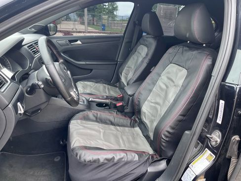 Used 2012 Volkswagen Jetta GLI Autobahn FWD image 9