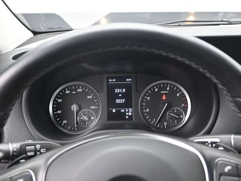 Used 2023 Mercedes-Benz Metris Passenger image 13