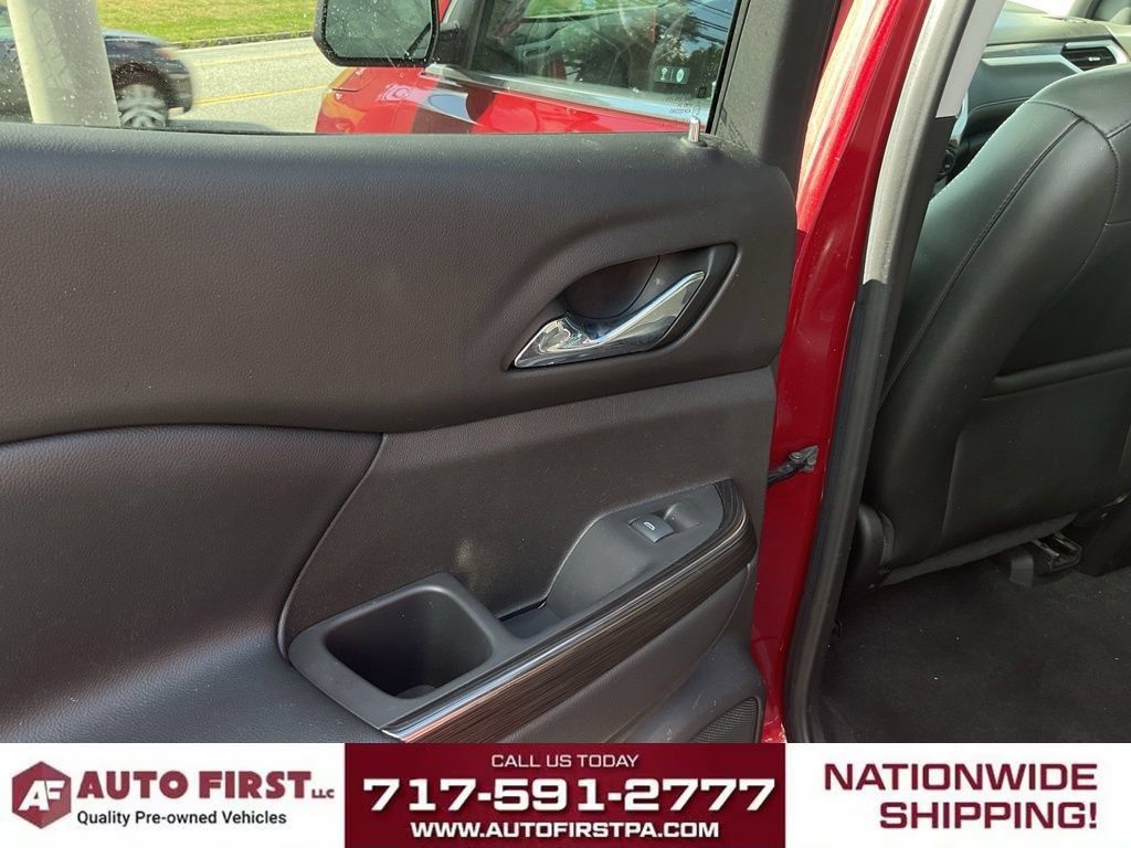 Used 2019 GMC Acadia SLT AWD/4WD image 9