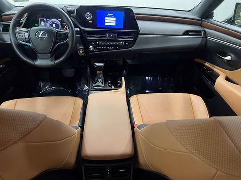 Certified 2024 Lexus ES 300h w/ Premium Package FWD image 14