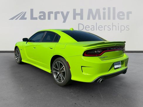 Used 2023 Dodge Charger R/T w/ Navigation & Travel Group RWD image 3