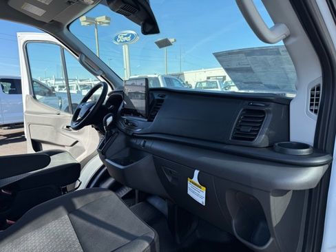 New 2026 Ford Transit 250 148 Medium Roof image 17