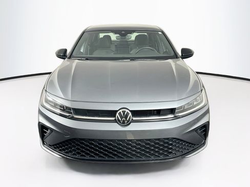 Used 2025 Volkswagen Jetta Sport FWD image 2