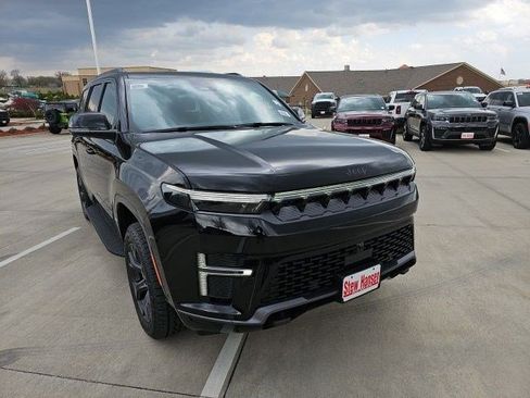 New 2026 Jeep Grand Wagoneer 4WD image 8