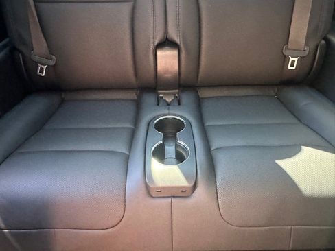 Used 2022 Tesla Model X image 65