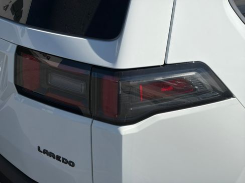 New 2026 Jeep Cherokee Laredo AWD/4WD image 28