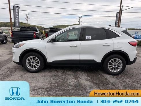 Used 2022 Ford Escape SE w/ Cold Weather Package AWD/4WD image 8