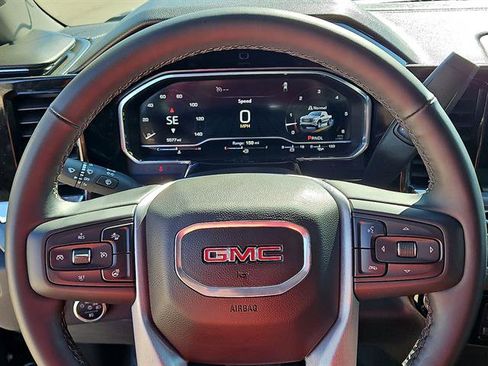 Used 2025 GMC Sierra 1500 SLT image 16