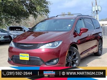 Used 2018 Chrysler Pacifica Touring-L Plus