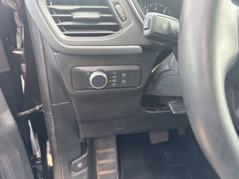 Used 2020 Ford Escape S image 7