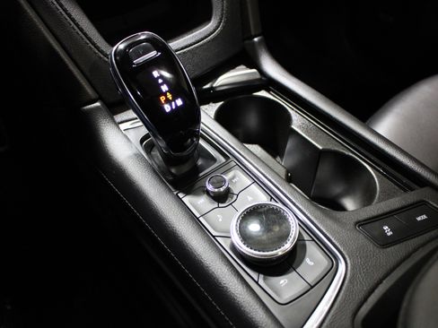 Used 2023 Cadillac XT6 Sport w/ Technology Package image 22