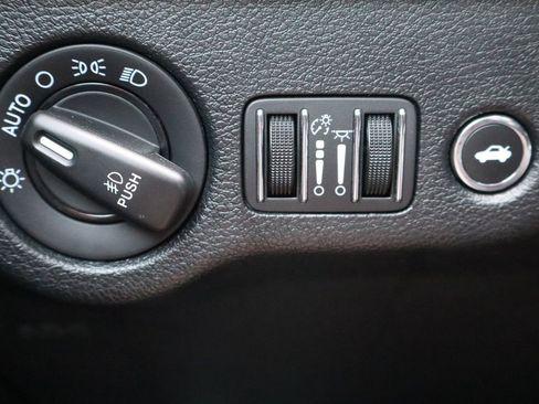 Used 2018 Dodge Charger GT AWD/4WD image 29