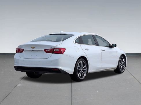 Used 2023 Chevrolet Malibu LT w/ Driver Confidence Package FWD image 6