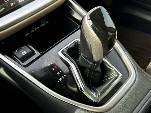 Used 2025 Subaru Outback Premium image 26