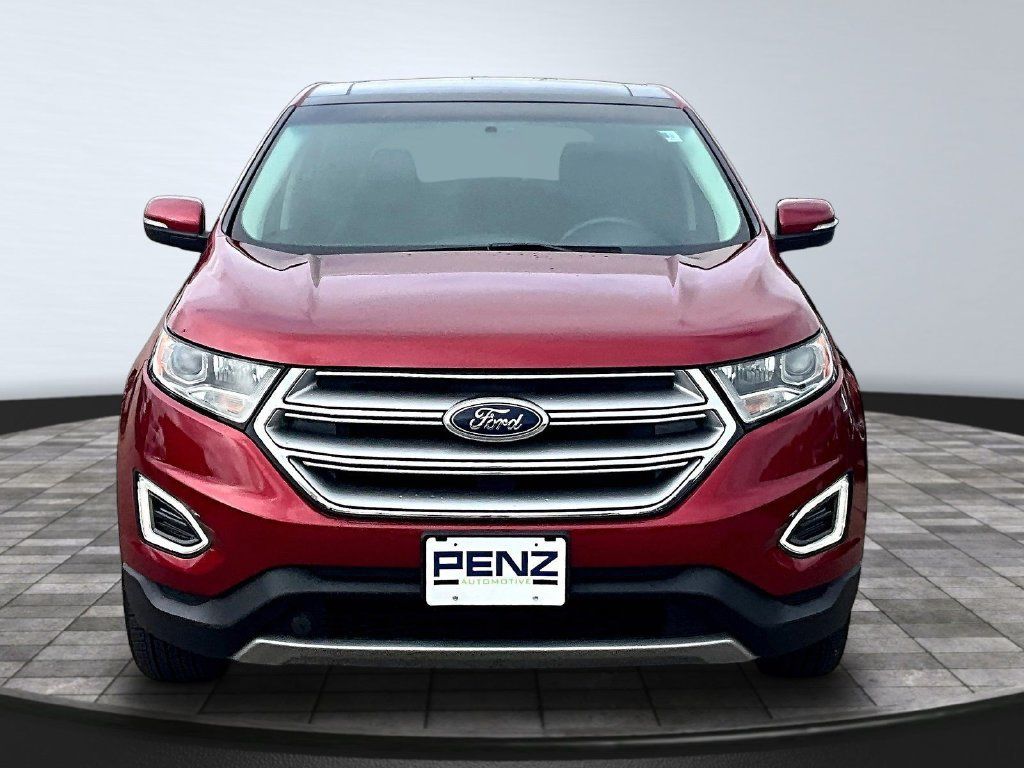 Used 2015 Ford Edge Titanium w/ Equipment Group 301A AWD/4WD image 2