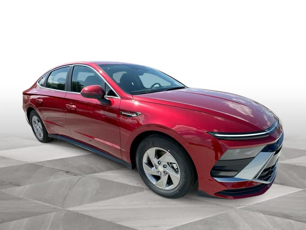 New 2026 Hyundai Sonata SE FWD image 2