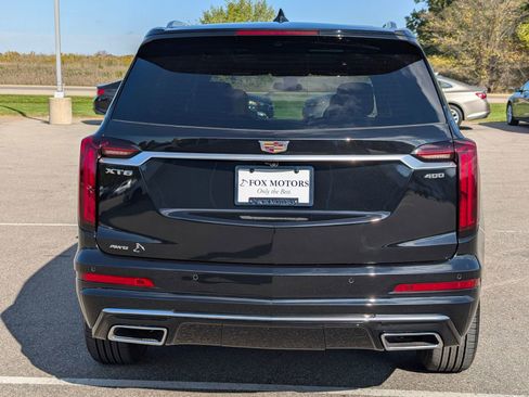 Used 2023 Cadillac XT6 Premium Luxury image 5