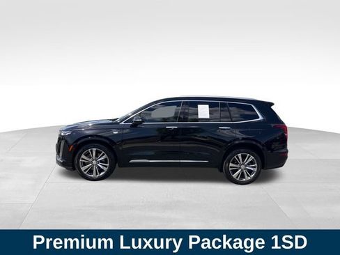 Used 2020 Cadillac XT6 Premium Luxury AWD/4WD image 2