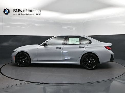 New 2026 BMW 330i Sedan w/ M Sport Package RWD image 4