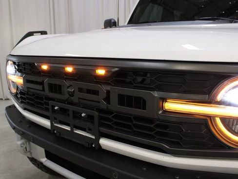 Used 2025 Ford Bronco Raptor AWD/4WD image 31