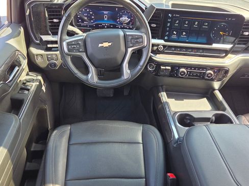 Used 2024 Chevrolet Silverado 2500 LTZ w/ LTZ Premium Package AWD/4WD image 7
