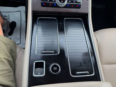 Used 2022 Lincoln Aviator Reserve w/ Elements Package Plus AWD/4WD image 28