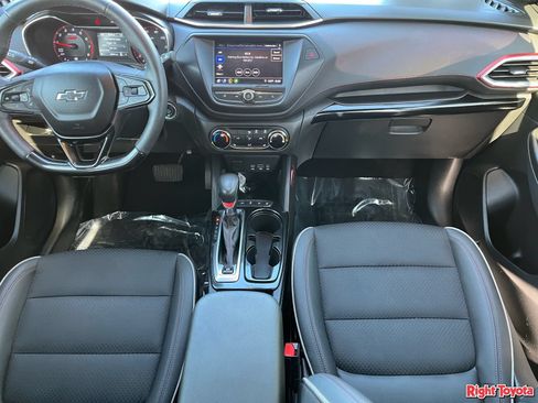 Used 2022 Chevrolet TrailBlazer RS FWD image 17