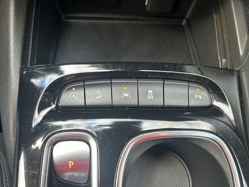 Certified 2023 Buick Envision Preferred w/ Sport Touring Package image 35