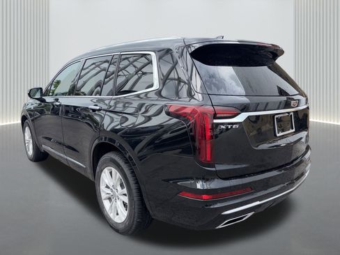 Used 2022 Cadillac XT6 Luxury FWD image 5
