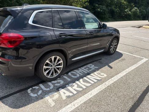 Used 2019 BMW X3 xDrive30i w/ Driving Assistance Package AWD/4WD image 3