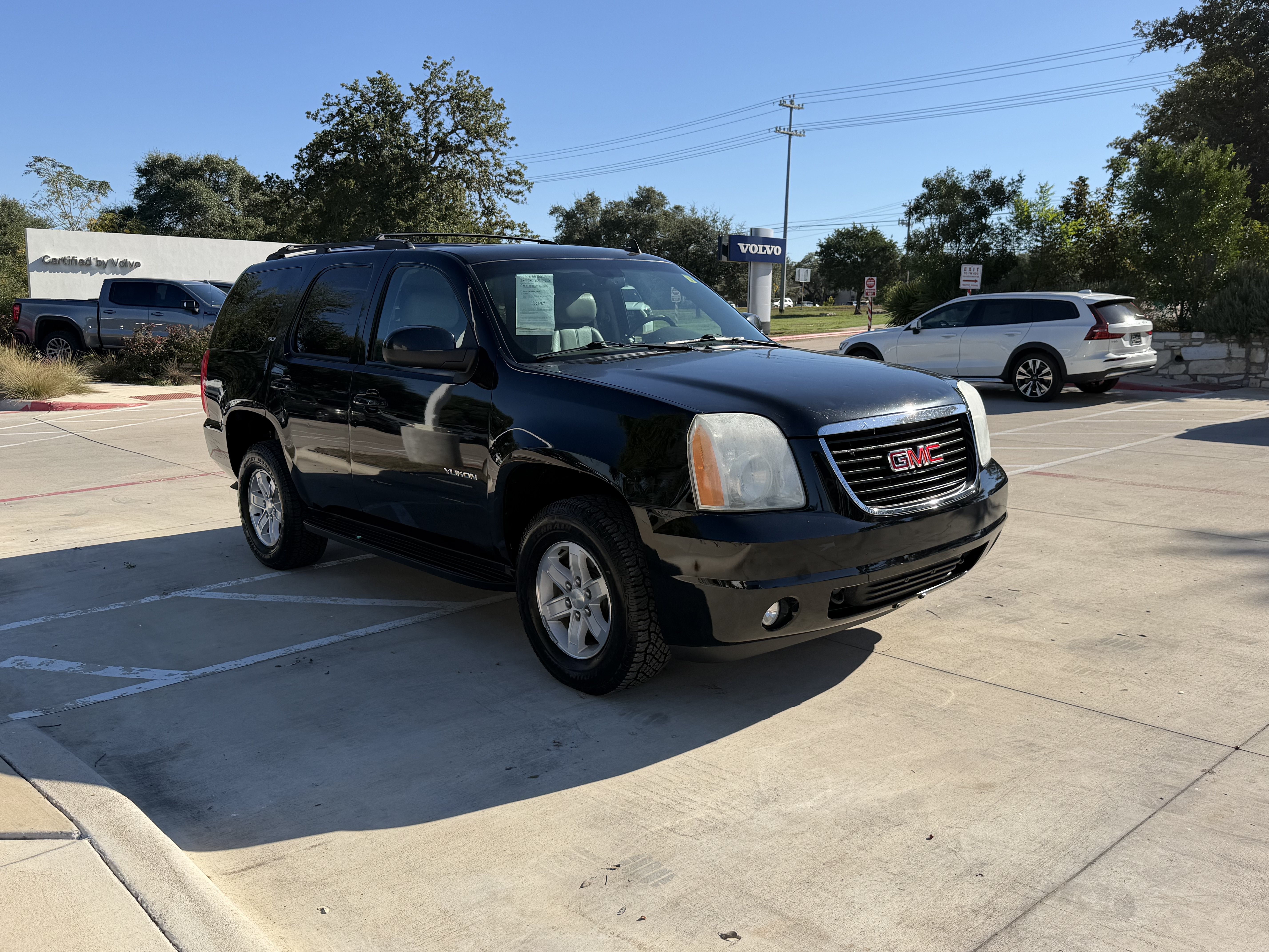 Used 2012 GMC Yukon SLT w/ SLT-2 Equipment Package AWD/4WD image 7