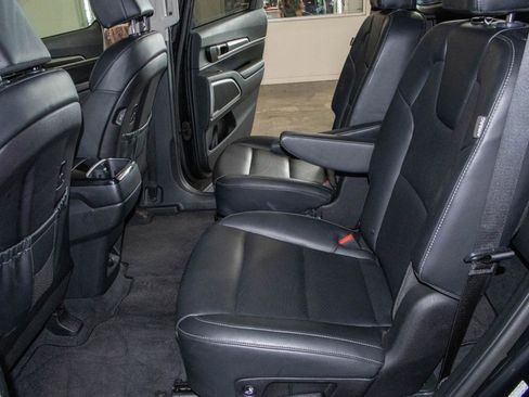 Used 2025 Kia Telluride S AWD/4WD image 15