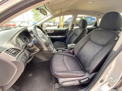 Used 2019 Nissan Sentra SV FWD image 23