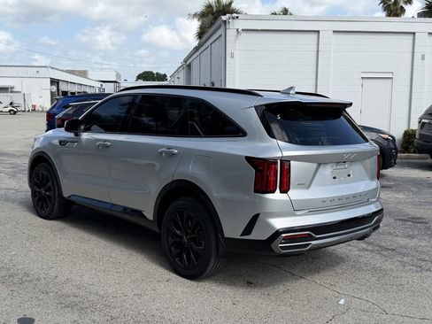 Certified 2022 Kia Sorento SX AWD/4WD image 7