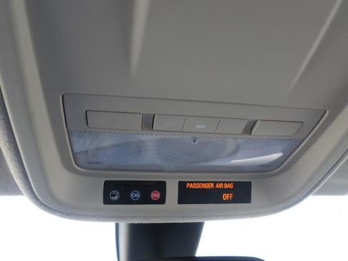 Used 2017 Chevrolet Cruze LT w/ Sun And Sound Package image 21